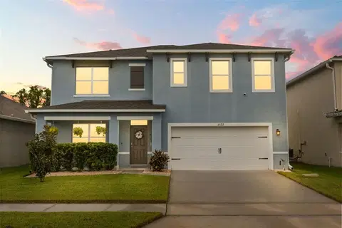 Casa à venda em Sanford, 5 quartos