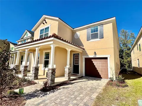 Casa à venda em Kissimmee, 7 quartos