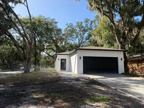 Casa à venda em Sanford, 3 quartos