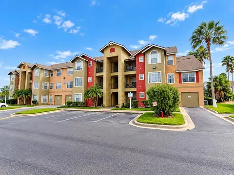 Casa à venda em Kissimmee, 2 quartos