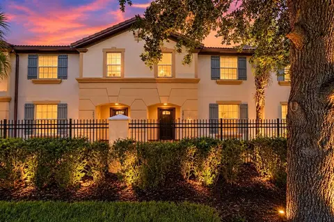 Casa à venda em Kissimmee, 5 quartos