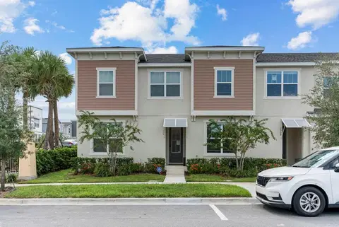 Casa à venda em Kissimmee, 6 quartos